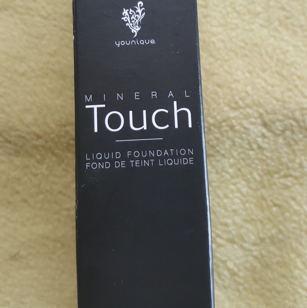Liberal liquid foundation
